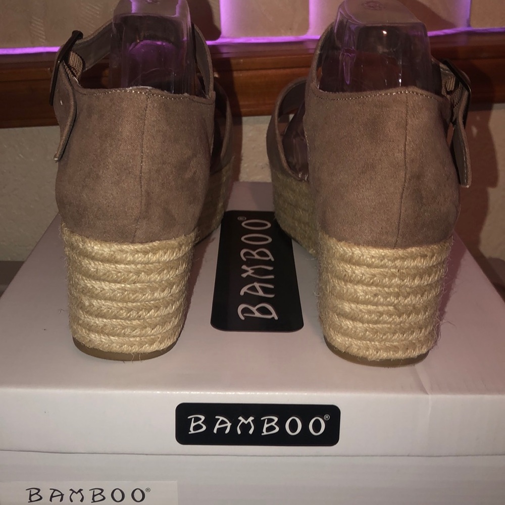 Comfy Heels - Picture 5 of 5